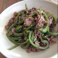 Tebow's cooksnap of when they made 牛肉とピーマンのオイスター炒め♡.