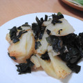 まきーころ's cooksnap of when they made もう一品、ジャガイモとわかめの炒め物.