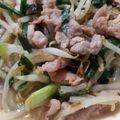 親指姫様's cooksnap of when they made 簡単！ニラともやしのスタミナ豚肉炒め.
