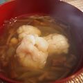 MIE88888's cooksnap of when they made ハモとじゅんさいのお吸い物.
