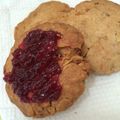 sachiel01's cooksnap of when they made マーガリン！苺ジャムとフルグラのクッキー.