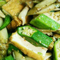 ともにょん's cooksnap of when they made 厚揚げとオクラのピリ辛炒め.