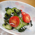 kana叶's cooksnap of when they made 我が家の定番☆きゅうりとわかめの酢の物.