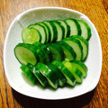 マリネ▽▲'s cooksnap of when they made 簡単すぎる！！胡瓜の一本漬け.