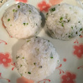 あき0304's cooksnap of when they made 子どもが大好き!しらすと青のりのおにぎり.