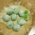 ピーナッツ子♪'s cooksnap of when they made 共楽堂風　ぶどうの羽二重包み.