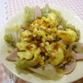 くらら♪☆'s cooksnap of when they made レタスと玉子と魚肉ソーセージの胡麻油炒め.