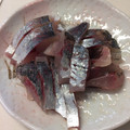 えりぱんな's cooksnap of when they made 漁師風鯵丼(鯵の美味しい捌き方).