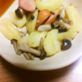のじまさん's cooksnap of when they made 簡単！おいしい！じゃがいも★きのこ炒め.
