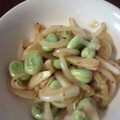 トゥコ's cooksnap of when they made 新たまねぎとそら豆の炒め物.