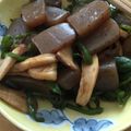 てけたけ's cooksnap of when they made こんにゃくとピーマンのにんにく醤油炒め.