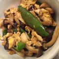 メープル♡'s cooksnap of when they made 飯！しめじと卵のオイスターソース中華！.