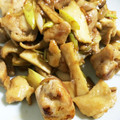 ooMiKAqp's cooksnap of when they made ✩ニンニクの芽と鶏とエリンギの炒め✩.