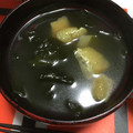 リラシャン's cooksnap of when they made 簡単★わかめと油揚げの味噌汁.