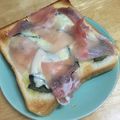 あすもん☆'s cooksnap of when they made 簡単♪マルゲリータ風＊トースト.