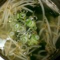 ヤミーヤムヤム's cooksnap of when they made モヤシとワカメの簡単美味しい中華スープ.