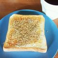 有ちん's cooksnap of when they made こんがり♪☆ごまトースト☆.