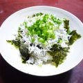 かこ☆かっちゃん's cooksnap of when they made 簡単♪ごま油と相性バツグン↑↑↑しらす丼.