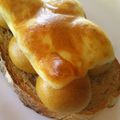 野菜のはたけ's cooksnap of when they made 焼きチーズ黒蜜ミニ黒糖饅頭トースト！.