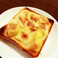 ＊yomogi＊'s cooksnap of when they made 超簡単！いちじくトースト.