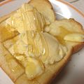 とろけい's cooksnap of when they made アイスとはちみつのサクじゅわトースト.