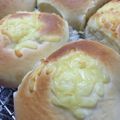 さい♪♪'s cooksnap of when they made 簡単♪『マヨチーズコーンパン』.