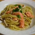 PUGｓ's cooksnap of when they made 鮭ときのこのパスタ.