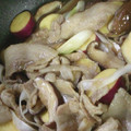 こっっこあ's cooksnap of when they made しいたけとさつまいものオイスター炒め.