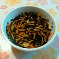 小人症's cooksnap of when they made 簡単！油揚げたっぷり♪しみしみひじき煮☆.