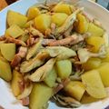 りん♪りん♪りんこ's cooksnap of when they made じゃがいもとマイタケベーコン炒め.