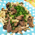 ♪さーちゃん♪'s cooksnap of when they made 砂肝とキノコのにんにく炒め.