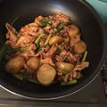 男梅56's cooksnap of when they made 豚肉とニンニクの芽、新ジャガの味噌炒め.