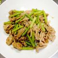 cidredry's cooksnap of when they made 豚バラとにんにくの芽、シメジの甘辛炒め.