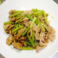 cidredry's cooksnap of when they made 豚バラとにんにくの芽、シメジの甘辛炒め.