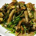 mimitic's cooksnap of when they made ★豆苗とベーコンの炒め物★.