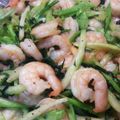 makijunちゃん's cooksnap of when they made 海老とセロリのパセガリバタ醤油★.