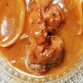 AYABUCHI's cooksnap of when they made 鶏肉のワイン煮込み.