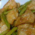 コマアキ's cooksnap of when they made ★コクうま♪鶏肉とアスパラのマヨ炒め★.