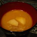 ジョングレ's cooksnap of when they made 玉ねぎとじゃがいものお味噌汁.
