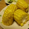 時花菜's cooksnap of when they made レンジで簡単^^ゆでトウモロコシ.