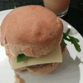 Homechef's cooksnap of when they made バンズも手作り−旦那のハンバーガー♪　.