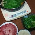 ☆みいKK☆'s cooksnap of when they made 白菜ぎっしりのブリしゃぶつみれ鍋.
