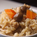 エイトビート's cooksnap of when they made 鶏もも肉と椎茸と人参と昆布の炊き込みご飯.