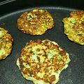 うちなな's cooksnap of when they made 残り物。。。餃子の具で中華オムレツに変身.