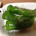 おチョコの黒ぢょか's cooksnap of when they made 我が家の『万願寺ししとう♪』.