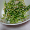 のりたぬーる's cooksnap of when they made 簡単★豆苗とえのきの梅肉和え.