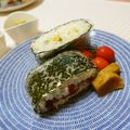 ローズレース's cooksnap of when they made おにぎらず(シャケフレーク&白ごま).