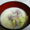 MOCOーCHO's cooksnap of when they made キャベツ･ベーコン･じゃが芋の味噌汁.
