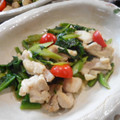 kana叶's cooksnap of when they made つるむらさきと鶏もも肉のニンニク炒め.
