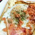 たにたーに's cooksnap of when they made ボリューム満点♪鮭マヨ目玉焼きトースト.